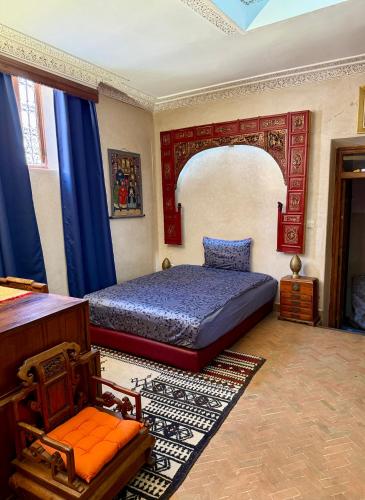 room detail thumbnail 1