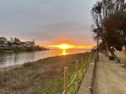 Cerca de lugares turísticos, Casa familiar cerca de la playa in Zapallar