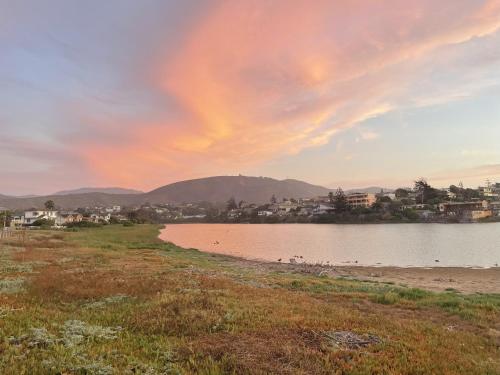 Cerca de lugares turísticos, Casa familiar cerca de la playa in Zapallar