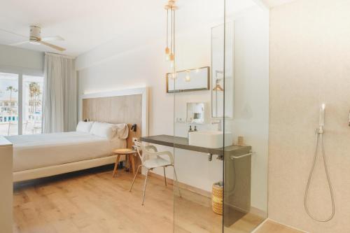 1 queen bed