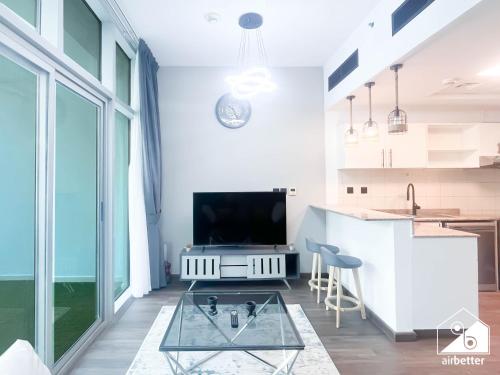 Amazing Duplex with Balcony, Gym & Pool Dubai JVC, Dubái