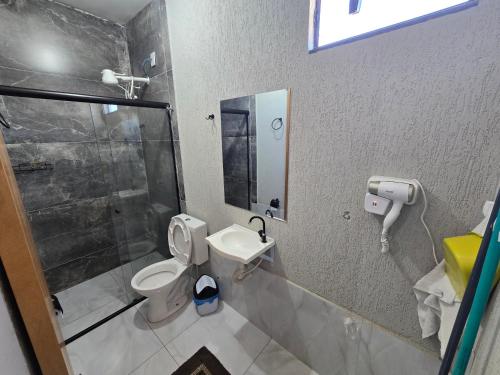 Shower, Flat completo a 22 minutos do polo industrial in Aparecida de Goiânia