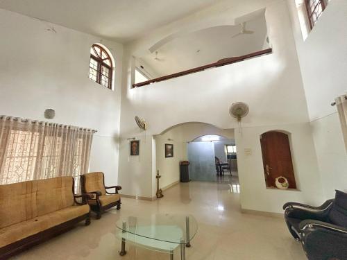 Citadel Luxury Villa Trivandrum-Just 10 min to Railway Station & 5 Min to Sri Padmanabha Swamy Temple Home away from Home in Kerala - image 4