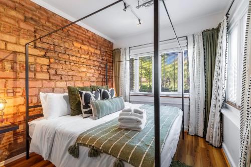 Modern Century Loft At The Pillars in Cleveland, USA