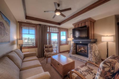 Luxury at One Ski Hill Place Ski-In & Ski-Out