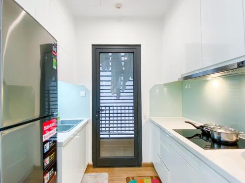 Vinhomes Skylake by Serene Homestay - 주방