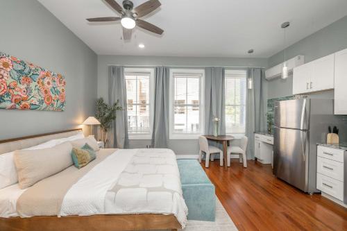 Findlay Market Suite 2 - For 2, Cincinnati