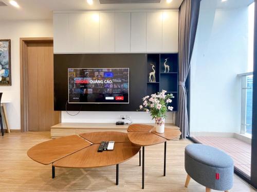 Vinhomes Skylake by Serene Homestay