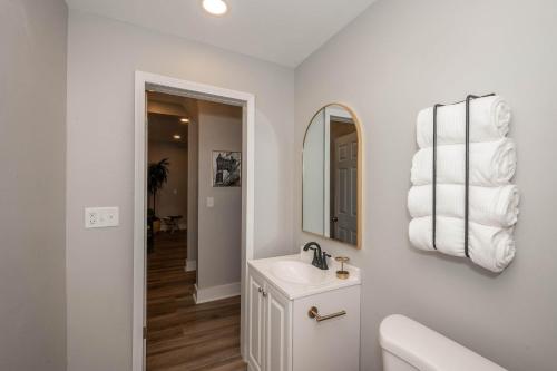 LUXE Spot Suites in Covington (KY)