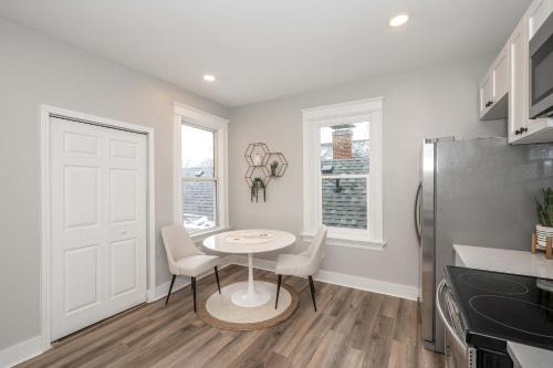 LUXE Spot Suites in Covington (KY)