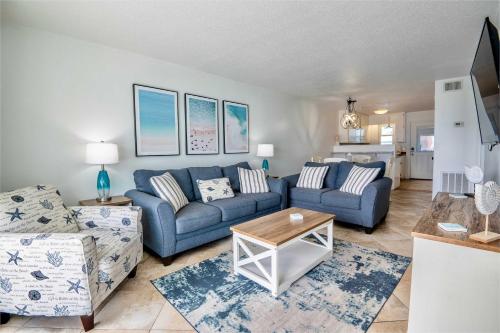 BEACHFRONT - HEATED POOL - FREE ACTIVITIES, Gulf Shores