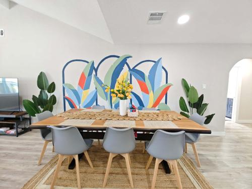 Sageview Cottage - 4 BDR with Pool Pet Friendly in Ellington