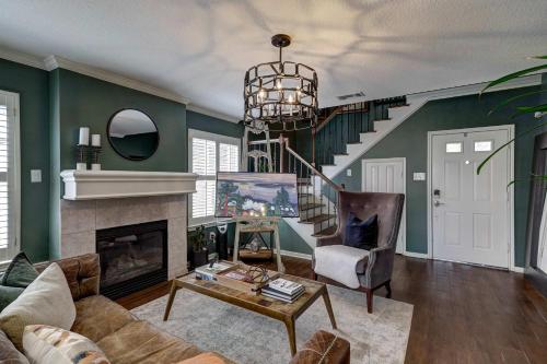 Spring Branch Haven - Cozy 3BR Oasis Pet Friendly