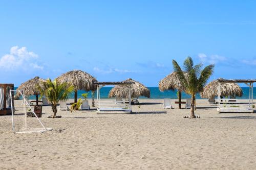 Hotel Partenon Beach in La Ceiba