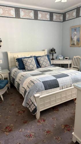 Amherst Inn – Amherst, MA