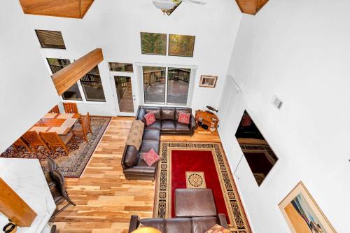 Fully Renovated 3Bd at Yosemite's South Gate in فيش كامب