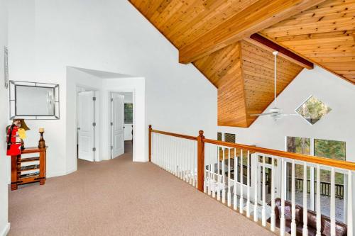 Fully Renovated 3Bd at Yosemite's South Gate in פיש קאמפ(סי אי)