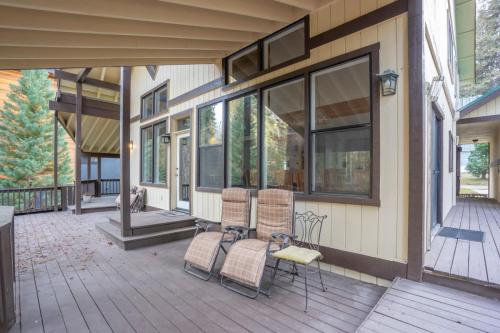 Fully Renovated 3Bd at Yosemite's South Gate in فيش كامب