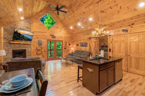 210 Cubs In The Treetops Home - main image