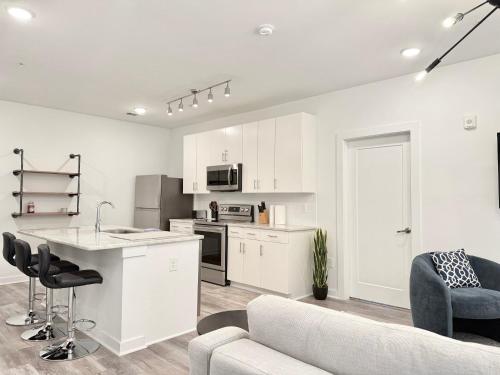 Spacious 2B2B Condo in ATL Free Street Parking 525Pkwy220 in Old Fourth Ward