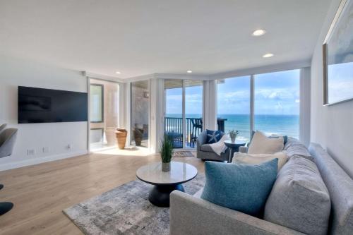 Solana Sunset - Stunning Beachside Retreat for 4 in Solana Beach