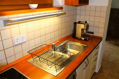 Konyha, Rose Lakeside Apartman in Balatonberény