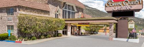 Copper Queen Hotel & Casino