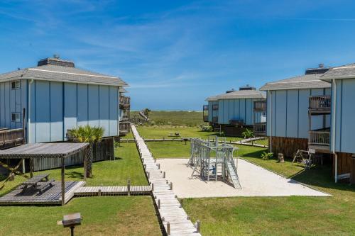 Ocean Views - Sleeps 6 Resort Pool in Port Aransas (TX)