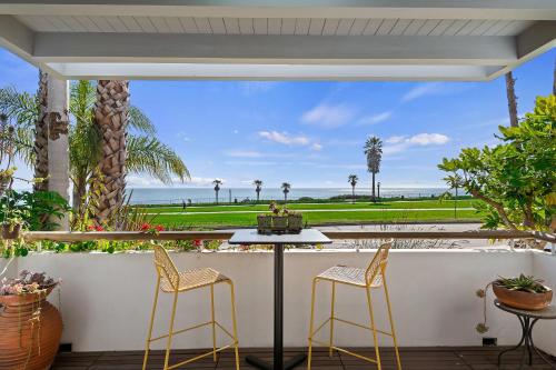 Shoreline Park House - Your Vacation Oasis Awaits – khách sạn tại Alta Mesa