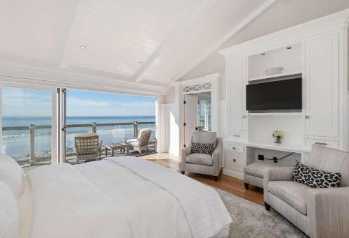 Seacliff Beach Retreat - Amazing Beachfront for Family of 6 in Faria Beach (CA)
