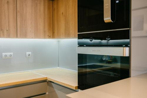 One-Bedroom Apartment image 3