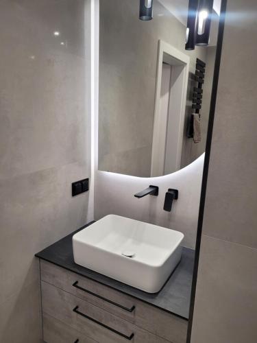 Apartament 12