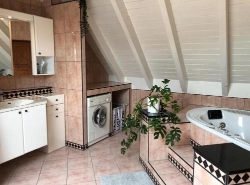 Baño, Modernes Apartment im Herzen der Stadt in Frankenthal (Pfalz)