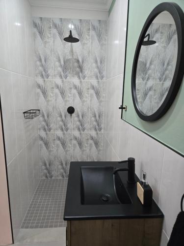 Stay at Searle in Kirkwood