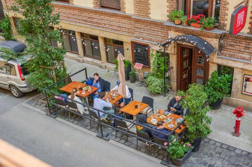 Balcony - Very Central - Modern - Large - main image