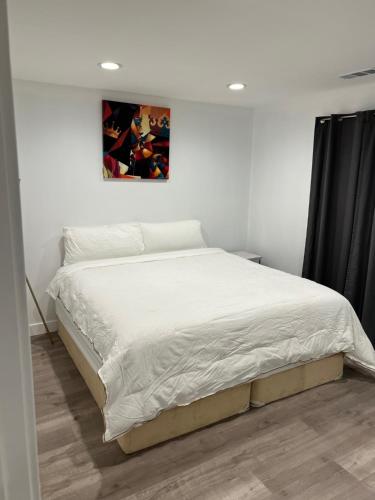 Brand new private one bed one bath home with private parking for 2