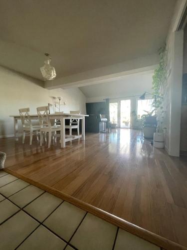 Waterfront Oasis in Pittsburg (CA)