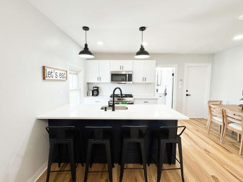 Jennifer's Elegant & Cozy Broadway Walkable Stay, Providence