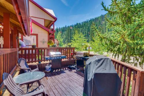 Hike, Bike & Ski: Red River Condo w/ Spa Access, Red River (fotografie 3)