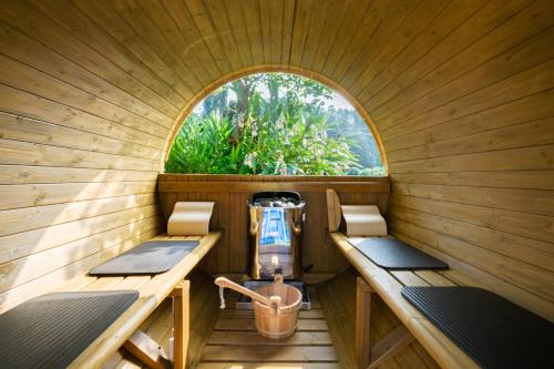 イヌサウナリゾート伊豆白浜 愛犬と焚火とバレルサウナの暖かいヴィラ