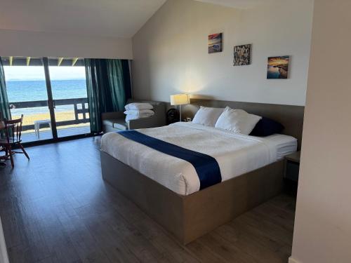 Sand Pebbles Inn in Qualicum Beach, Canada