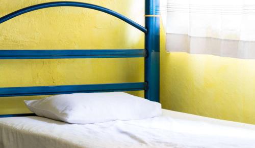1 twin bed