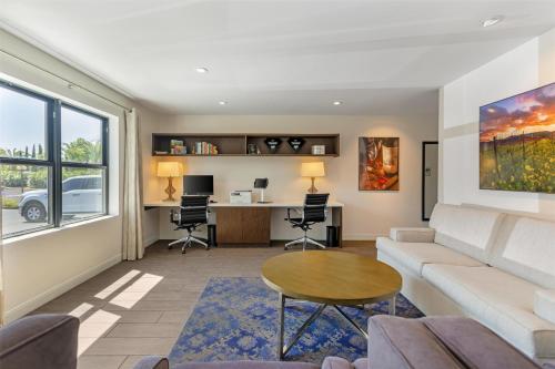 Best Western Plus Stevenson Manor - image 13