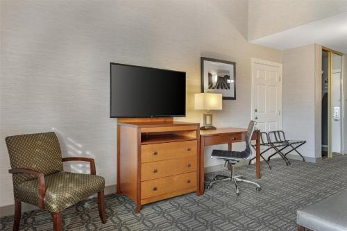Best Western Plus Stevenson Manor - image 10