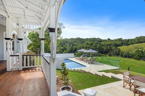 Yarrum Downs House - Luxury Farmstay - 5 min to beach in Cudgera Creek