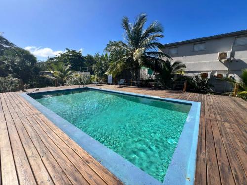 景色, Studio apartment in the heart of Cole Bay in コールバーイ