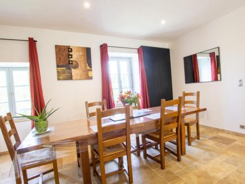 Charmante Maison de Campagne à Tourtoirac, Animaux Admis - FR-1-616-333 (Charmante Maison de Campagne a Tourtoirac, Animaux Admis - FR-1-616-333) in Hautefort