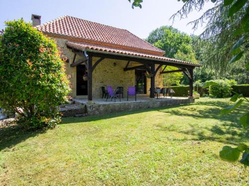 Charmante maison en pierres au cœur du Périgord Noir, idéale pour des vacances nature - FR-1-616-100 (Charmante maison en pierres au cœur du Perigord Noir, ideale pour des vacances nature - FR-1-616-100) in Monplaisant