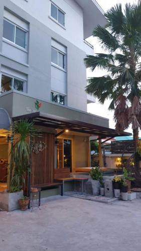 Exterior view, สุวรรณภูมิอพาร์ทเม้นท์ near Suvarnabhumi Airport