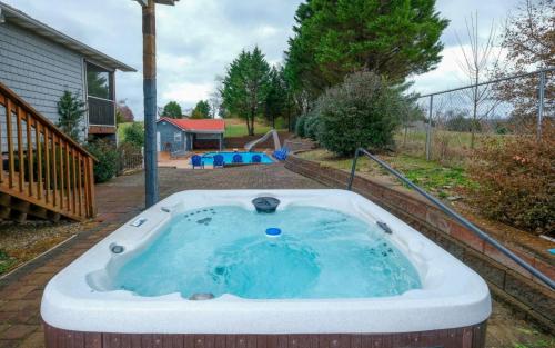 The Sunrise House in Sevierville, USA